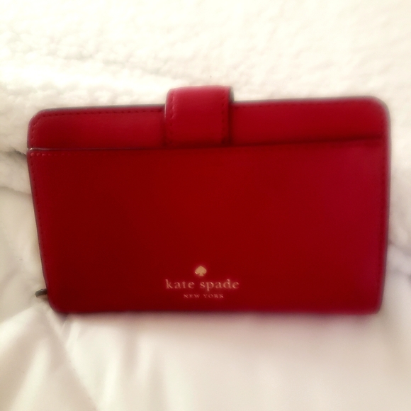 Kate Spade Wallet - Picture 2 of 8